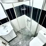 Rozza Hotel
